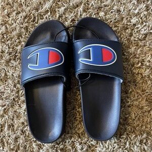 New with Tags Champion navy flip flops sliders Boy Child Sz 2